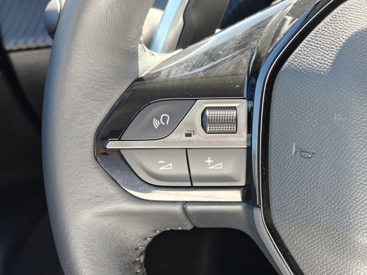 Peugeot 2008 1.2 PureTech Active Pack | Achteruitrijcamera | Apple Carplay/Android Auto|telefoonintegratie pre... ActivLease financial lease