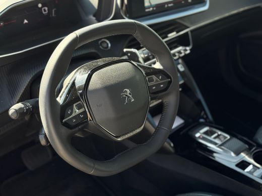 Peugeot 2008 Peugeot Allure Pack Airco Auto | Full Screen NAVI | Camera Achter | Cruise Control | Apple Carpla... ActivLease financial lease