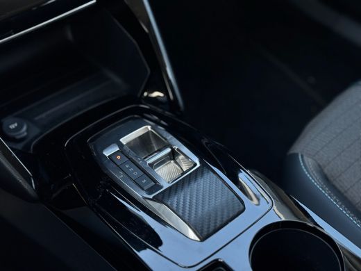 Peugeot 2008 Peugeot Allure Pack Airco Auto | Full Screen NAVI | Camera Achter | Cruise Control | Apple Carpla... ActivLease financial lease