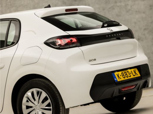 Peugeot 208 1.2 PureTech Sport (APPLE CARPLAY, GROOT NAVI, LED KOPLAMPEN, SPORTSTOELEN, LANE ASSIST, CRUISE, ... ActivLease financial lease
