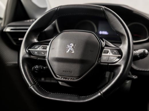 Peugeot 208 1.2 PureTech Sport (APPLE CARPLAY, GROOT NAVI, LED KOPLAMPEN, SPORTSTOELEN, LANE ASSIST, CRUISE, ... ActivLease financial lease