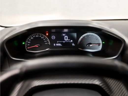 Peugeot 208 1.2 PureTech Sport (APPLE CARPLAY, GROOT NAVI, LED KOPLAMPEN, SPORTSTOELEN, LANE ASSIST, CRUISE, ... ActivLease financial lease