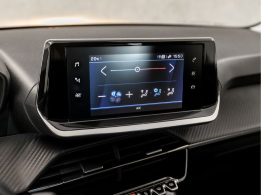 Peugeot 208 1.2 PureTech Sport (APPLE CARPLAY, GROOT NAVI, LED KOPLAMPEN, SPORTSTOELEN, LANE ASSIST, CRUISE, ... ActivLease financial lease