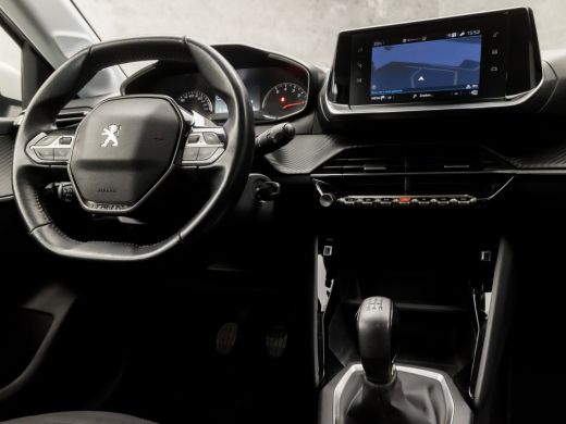 Peugeot 208 1.2 PureTech Sport (APPLE CARPLAY, GROOT NAVI, LED KOPLAMPEN, SPORTSTOELEN, LANE ASSIST, CRUISE, ... ActivLease financial lease
