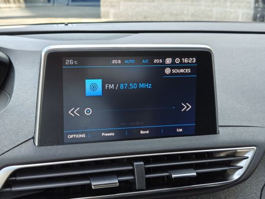 Peugeot 3008 1.2 PureTech Blue Lease Premium | Apple Carplay/Android Auto|telefoonintegratie premium | Cruise ... ActivLease financial lease