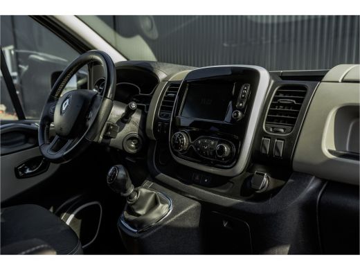 Renault Trafic 1.6 dCi L2H1 | 5-Zits | DC | Camera | Navigatie | Climate | Cruise | PDC | Euro 6 ActivLease financial lease