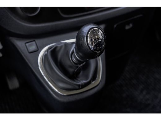 Renault Trafic 1.6 dCi L2H1 | 5-Zits | DC | Camera | Navigatie | Climate | Cruise | PDC | Euro 6 ActivLease financial lease