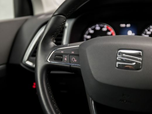 Seat Ateca 1.0 EcoTSI Sport (APPLE CARPLAY, GROOT NAVI, CAMERA, CLIMATE, DAB+, SPORTSTOELEN, LED KOPLAMPEN, ... ActivLease financial lease