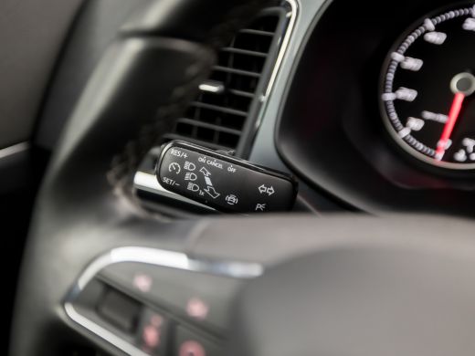 Seat Ateca 1.0 EcoTSI Sport (APPLE CARPLAY, GROOT NAVI, CAMERA, CLIMATE, DAB+, SPORTSTOELEN, LED KOPLAMPEN, ... ActivLease financial lease