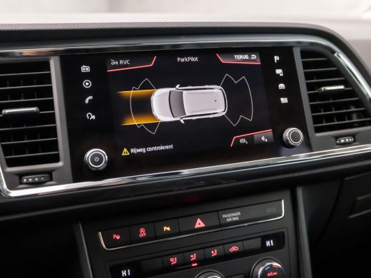 Seat Ateca 1.0 EcoTSI Sport (APPLE CARPLAY, GROOT NAVI, CAMERA, CLIMATE, DAB+, SPORTSTOELEN, LED KOPLAMPEN, ... ActivLease financial lease