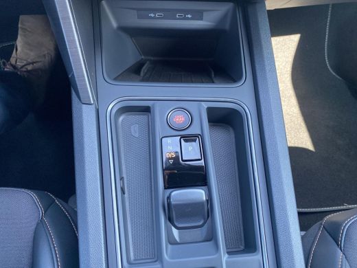 Seat Leon Sportstourer 1.5 TSI e-Hybrid Business | PHEV | 204Pk | Trekhaak | A-Camera | ActivLease financial lease