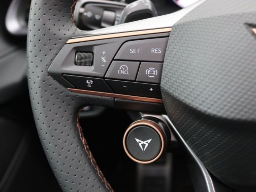 Seat Terramar 1.5 TSI e-Hybrid VZ Performance 272PK DSG matrix led, trekhaak, Sennheiser audio, 360gr. camera, ... ActivLease financial lease
