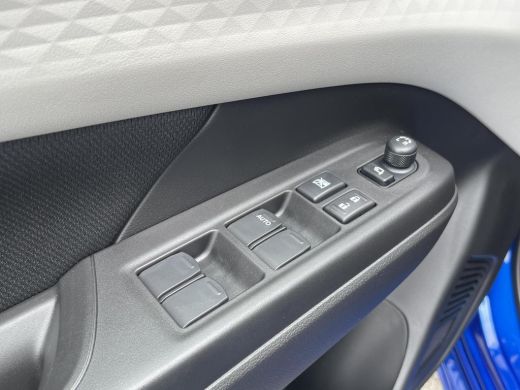 Suzuki Swift 1.2 Style Smart Hybrid DEMO AUTO | Airconditioning | Stoelverwarming voor | Parkeersensoren achte... ActivLease financial lease