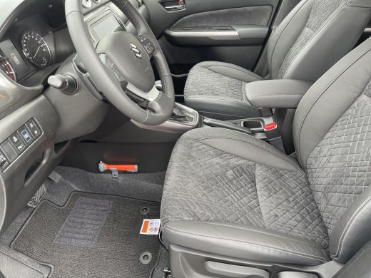 Suzuki Vitara 1.5 Hybrid Style DEMO AUTO | Automaat | Adaptieve Cruise Control | Parkeersensoren voor- en achte... ActivLease financial lease