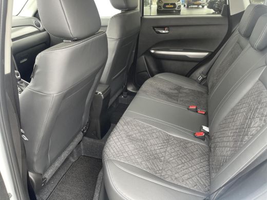 Suzuki Vitara 1.5 Hybrid Style DEMO AUTO | Automaat | Adaptieve Cruise Control | Parkeersensoren voor- en achte... ActivLease financial lease