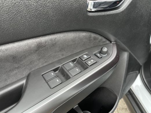 Suzuki Vitara 1.5 Hybrid Style DEMO AUTO | Automaat | Adaptieve Cruise Control | Parkeersensoren voor- en achte... ActivLease financial lease
