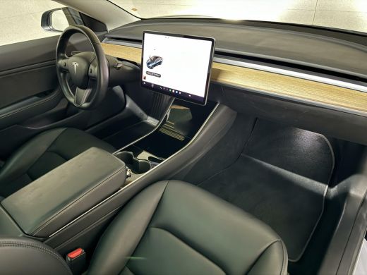 Tesla Model 3 Standard Plus 60 kWh Autopilot Pano NAP ActivLease financial lease