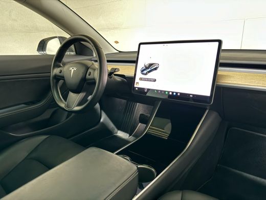 Tesla Model 3 Standard Plus 60 kWh Autopilot Pano NAP ActivLease financial lease