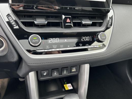 Toyota Corolla Cross 2.0 High Power Hybrid Executive ActivLease financial lease