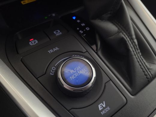 Toyota RAV4 2.5 Hybrid AWD Bi-Tone | Apple CarPlay | Navigatie | Adaptive Cruise | Rijklaarprijs incl. garant... ActivLease financial lease