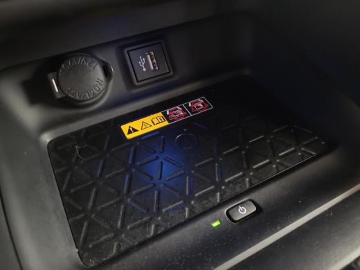 Toyota RAV4 2.5 Hybrid AWD Bi-Tone | Apple CarPlay | Navigatie | Adaptive Cruise | Rijklaarprijs incl. garant... ActivLease financial lease