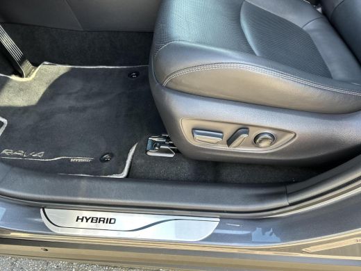 Toyota RAV4 2.5 Hybrid AWD Executive Premium ActivLease financial lease