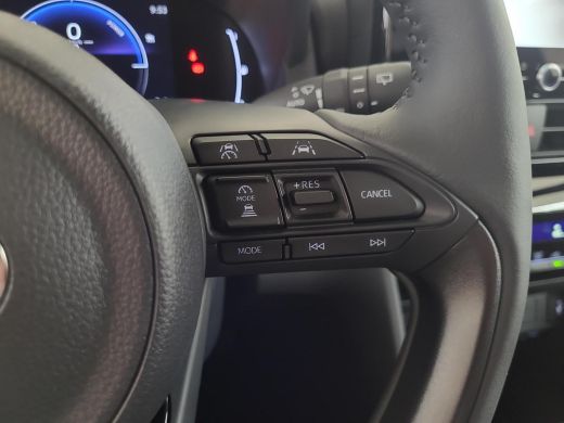Toyota Yaris Cross 1.5 Hybrid 130 First Edition Comfort Pack | Parkeersensoren | Blindspot | Apple CarPlay | Rijklaa... ActivLease financial lease