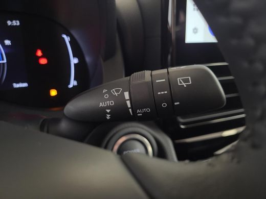 Toyota Yaris Cross 1.5 Hybrid 130 First Edition Comfort Pack | Parkeersensoren | Blindspot | Apple CarPlay | Rijklaa... ActivLease financial lease