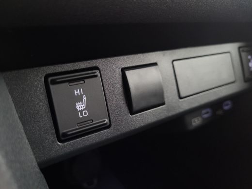 Toyota Yaris Cross 1.5 Hybrid 130 First Edition Comfort Pack | Parkeersensoren | Blindspot | Apple CarPlay | Rijklaa... ActivLease financial lease