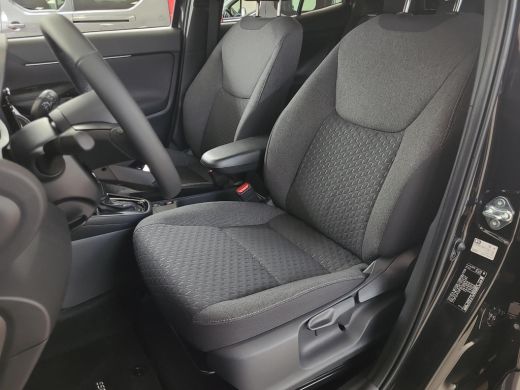 Toyota Yaris Cross 1.5 Hybrid 130 First Edition Comfort Pack | Parkeersensoren | Blindspot | Apple CarPlay | Rijklaa... ActivLease financial lease