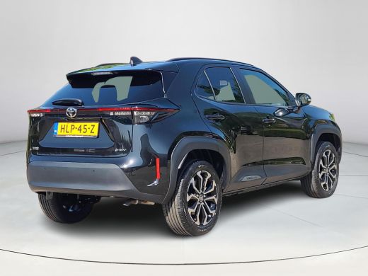 Toyota Yaris Cross 1.5 Hybrid 130 First Edition Comfort Pack | Parkeersensoren | Blindspot | Apple CarPlay | Rijklaa... ActivLease financial lease