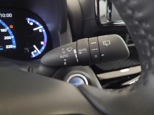 Toyota Yaris Cross 1.5 Hybrid Executive | Panorama dak | Apple CarPlay | Elektr. klep | Rijklaarprijs incl. garantie | ActivLease financial lease