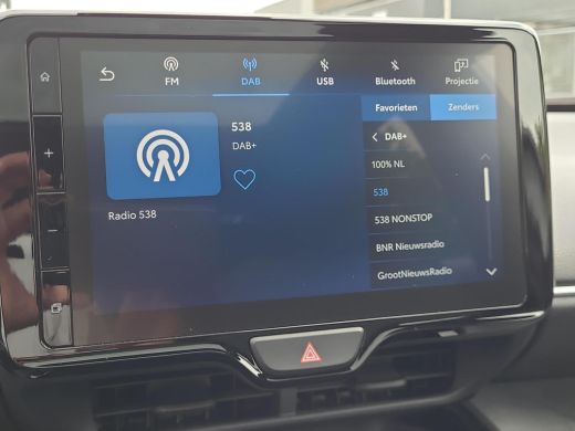 Toyota Yaris Cross 1.5 Hybrid Executive | Panorama dak | Apple CarPlay | Elektr. klep | Rijklaarprijs incl. garantie | ActivLease financial lease