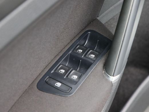 Volkswagen e-Golf E-dition 136 Pk Automaat | Privacy Glas | Cruise Control | Climate Control | 102.326 Km!! ActivLease financial lease
