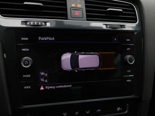 Volkswagen e-Golf E-dition 136 Pk Automaat | Privacy Glas | Cruise Control | Climate Control | 102.326 Km!! ActivLease financial lease