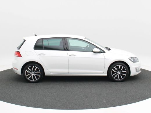 Volkswagen e-Golf E-dition 136 Pk Automaat | Privacy Glas | Cruise Control | Climate Control | 102.326 Km!! ActivLease financial lease