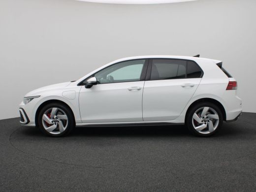 Volkswagen Golf 1.4 eHybrid GTE Full led, trekhaak, adaptive cruise met travel assist, keyless, led mistlampen, s... ActivLease financial lease