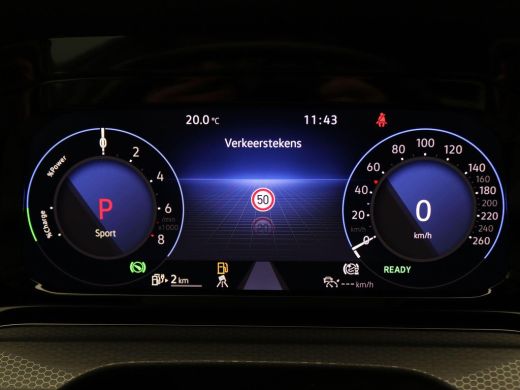 Volkswagen Golf 1.4 eHybrid GTE Full led, trekhaak, adaptive cruise met travel assist, keyless, led mistlampen, s... ActivLease financial lease