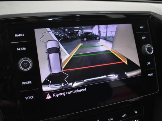 Volkswagen Passat Variant 1.4 TSI PHEV GTE Business 218pk | Head up display | Navigatie | Camera achter | Adaptief ... ActivLease financial lease