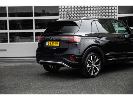 Volkswagen T-Cross 1.0 TSI R-Line 116pk DSG | Carplay | Stoelverwarming | Camera ActivLease financial lease