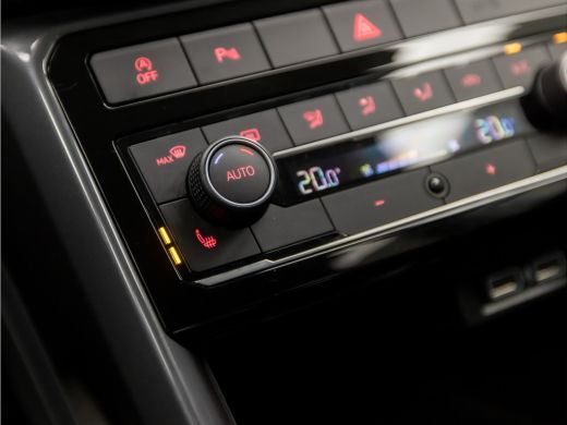 Volkswagen T-Cross 1.0 TSI Sport (VIRTUAL COCKPIT, APPLE CARPLAY, GROOT NAVI, STOELVERWARMING, CLIMATE, SPORTSTOELEN... ActivLease financial lease