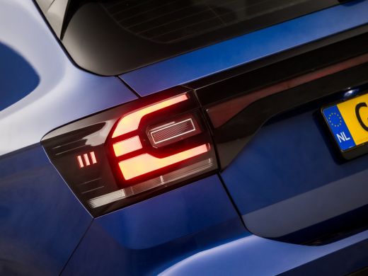 Volkswagen T-Cross 1.0 TSI Sport (VIRTUAL COCKPIT, APPLE CARPLAY, GROOT NAVI, STOELVERWARMING, CLIMATE, SPORTSTOELEN... ActivLease financial lease