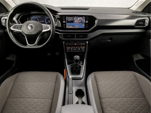 Volkswagen T-Cross 1.0 TSI Sport (VIRTUAL COCKPIT, APPLE CARPLAY, GROOT NAVI, STOELVERWARMING, CLIMATE, SPORTSTOELEN... ActivLease financial lease