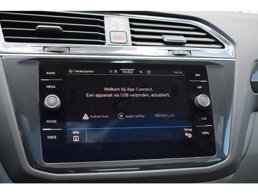 Volkswagen Tiguan 1.4 TSI eHybrid Business+ | Apple CarPlay | Pano | Virtual | ACC ActivLease financial lease