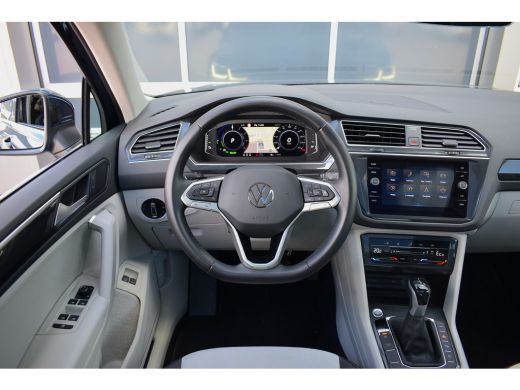 Volkswagen Tiguan 1.4 TSI eHybrid Business+ | Apple CarPlay | Pano | Virtual | ACC ActivLease financial lease