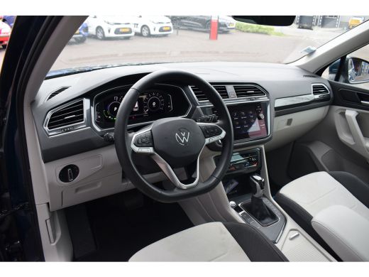 Volkswagen Tiguan 1.4 TSI eHybrid Business+ | Apple CarPlay | Pano | Virtual | ACC ActivLease financial lease