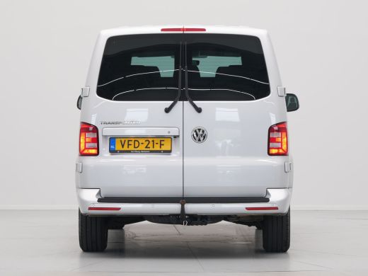 Volkswagen Transporter 2.0 TDI L2H1 DC Highline Navigatie Trekhaak Voorruitverwarming Acc ActivLease financial lease