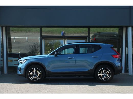 Volvo  XC40 B4 Plus Dark | Adaptive Cruise | Stuur/Stoelverwarming | Harman/Kardon | Trekhaak ActivLease financial lease