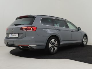 Volkswagen Passat Variant 1.4 TSI PHEV GTE Business 218pk | Trekhaak | Panorama dak | Adaptief cruise control | Nav...