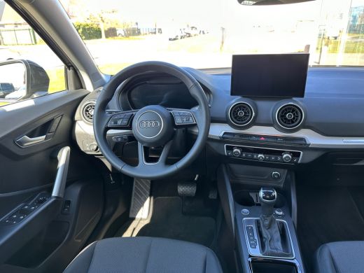 Audi Q2 35 TFSI Advanced edition App connect | Virtueel ActivLease financial lease